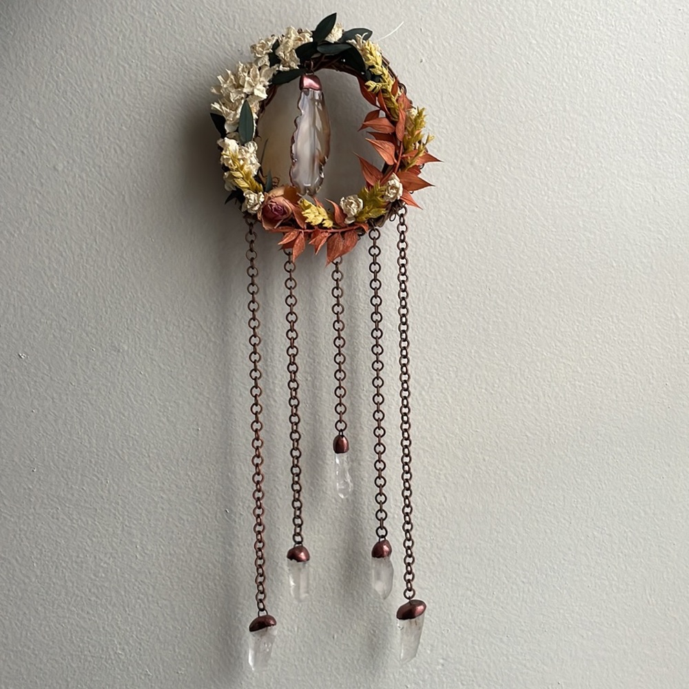 Yuvakala Handmade Crystal Wreath with Dried Flowers